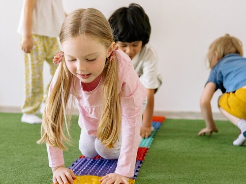 pexels-yan-krukau-8613318